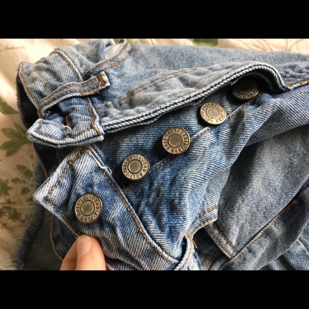 Brandy Melville mom jeans - Picture 2 of 3